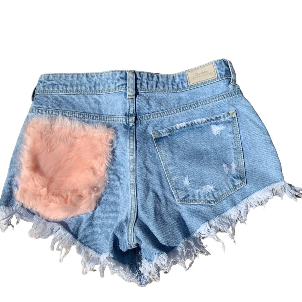 Bershka Vintage Distressed Denim Shorts Pink Faux Fur Size 2